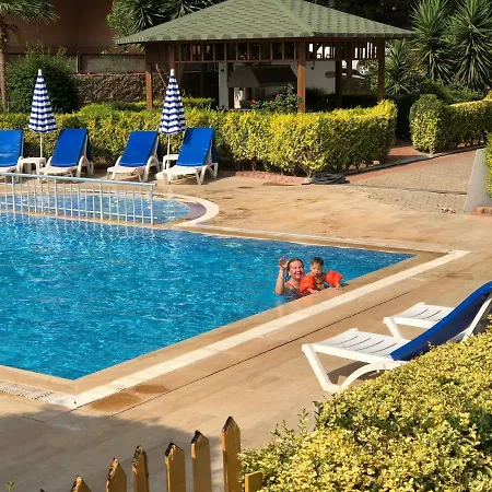 Apartamento Carmen 2 *